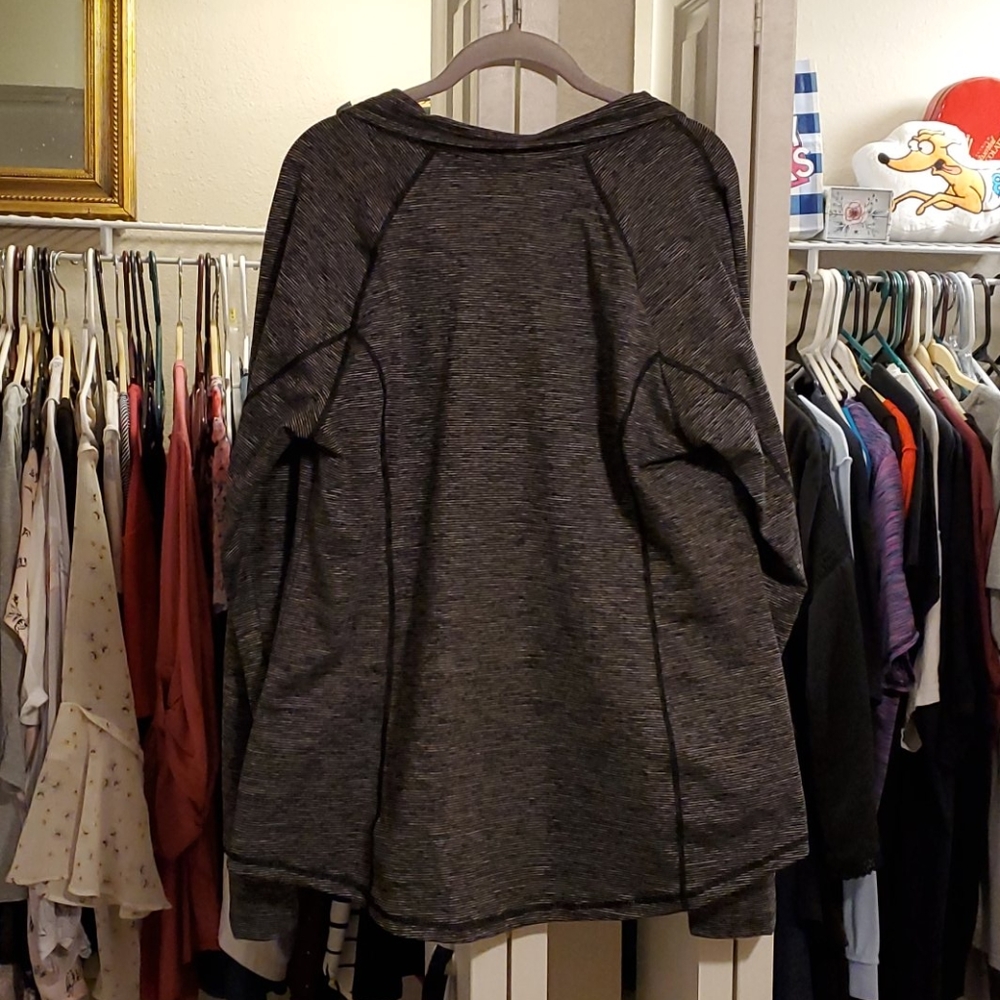Torrid active jacket - Picture 3 of 4